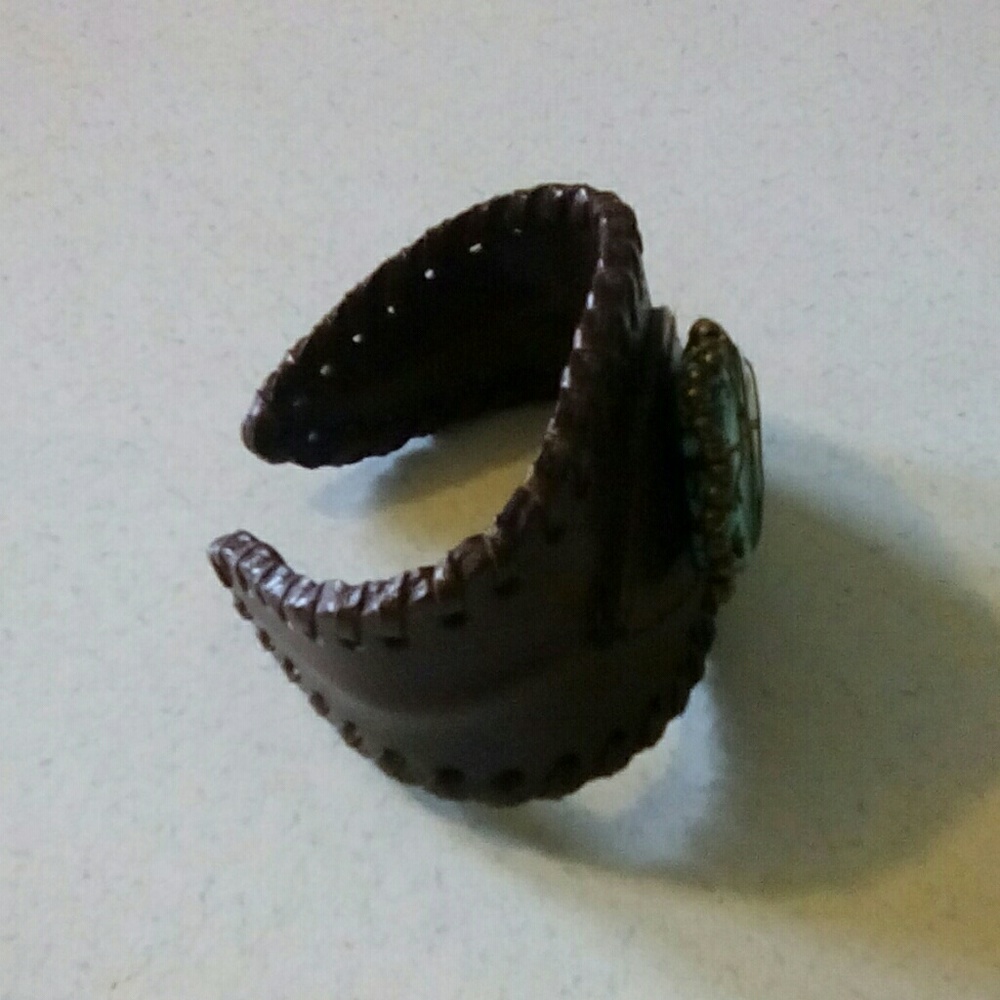 Cuff bracelet - Picture 2 of 2